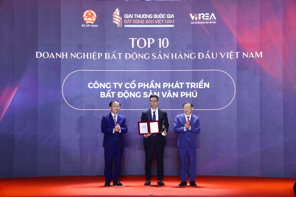 Kien dinh triet ly vi nhan sinh van phu thang lon tai giai thuong quoc gia bat dong san viet nam